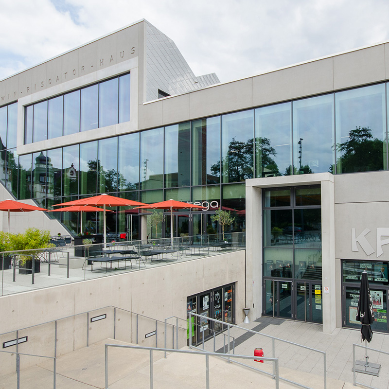 Beispielbild f&uuml;r die Leistungen "T&uuml;r- und Torsysteme"